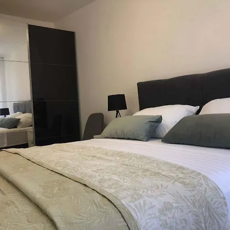 In - Sibenik Riviera 35564 *